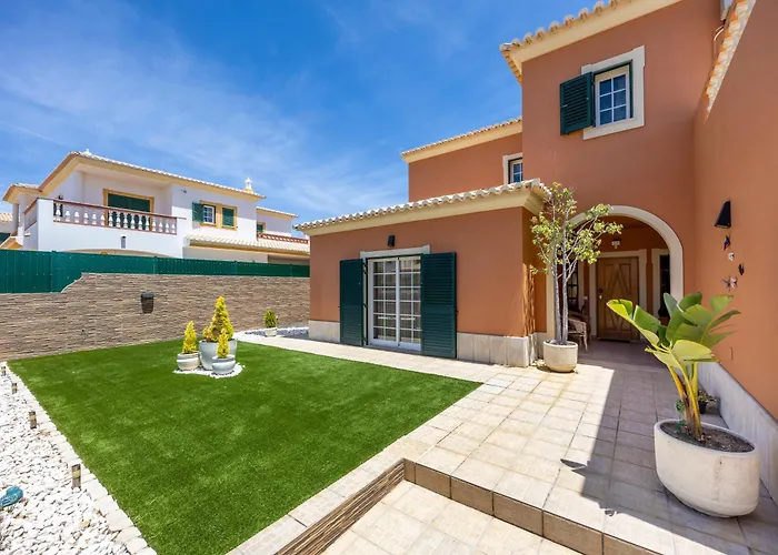 Casa Sunrise * Lagos